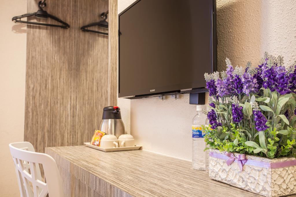 Lavender Inn Permas Jaya Джохор Бахру Екстериор снимка